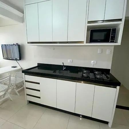 Ca02- Quadra Do Mar No Calcadao Da Praia Central - Garagem Balneario Camboriu Exterior photo