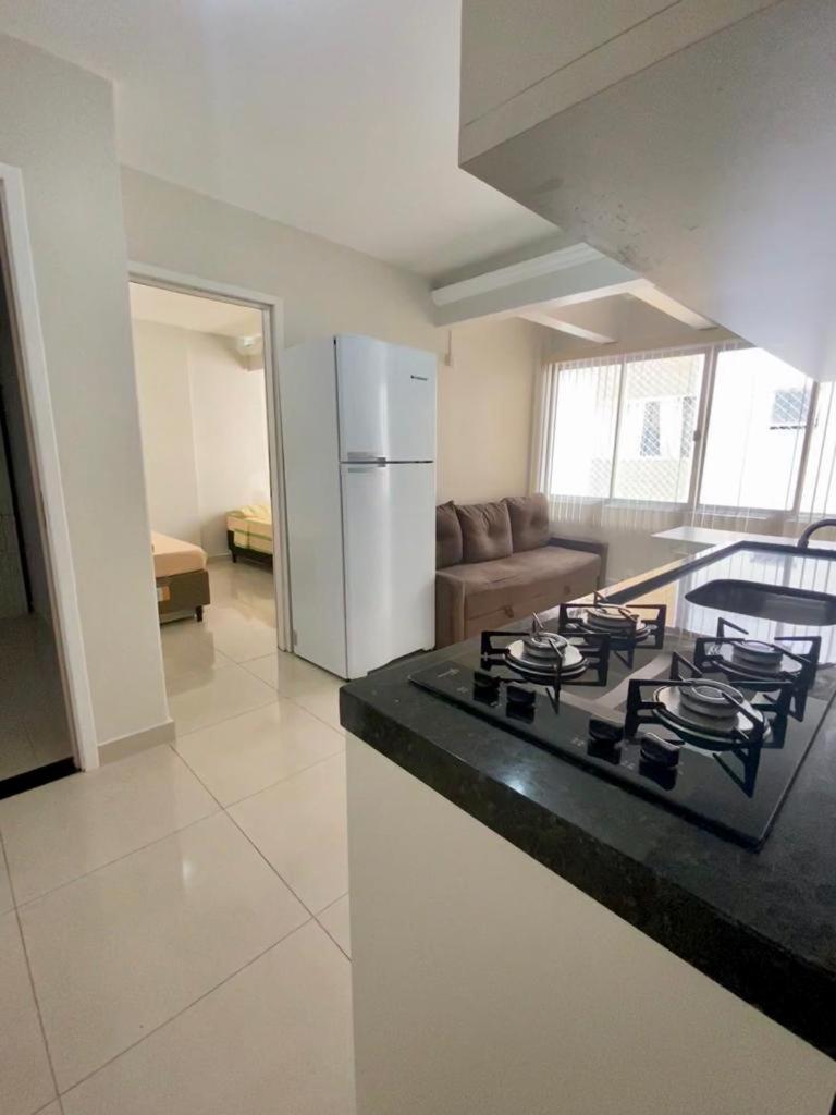 Ca02- Quadra Do Mar No Calcadao Da - Garagem Apartment